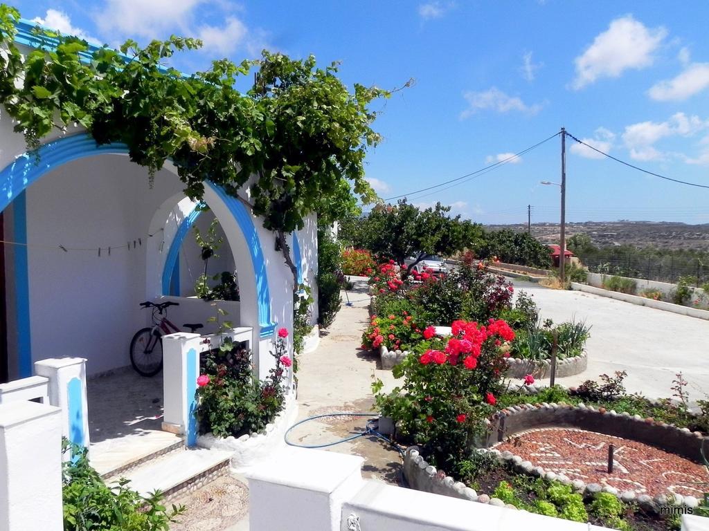 Mihalis Studios Lakki  객실 사진